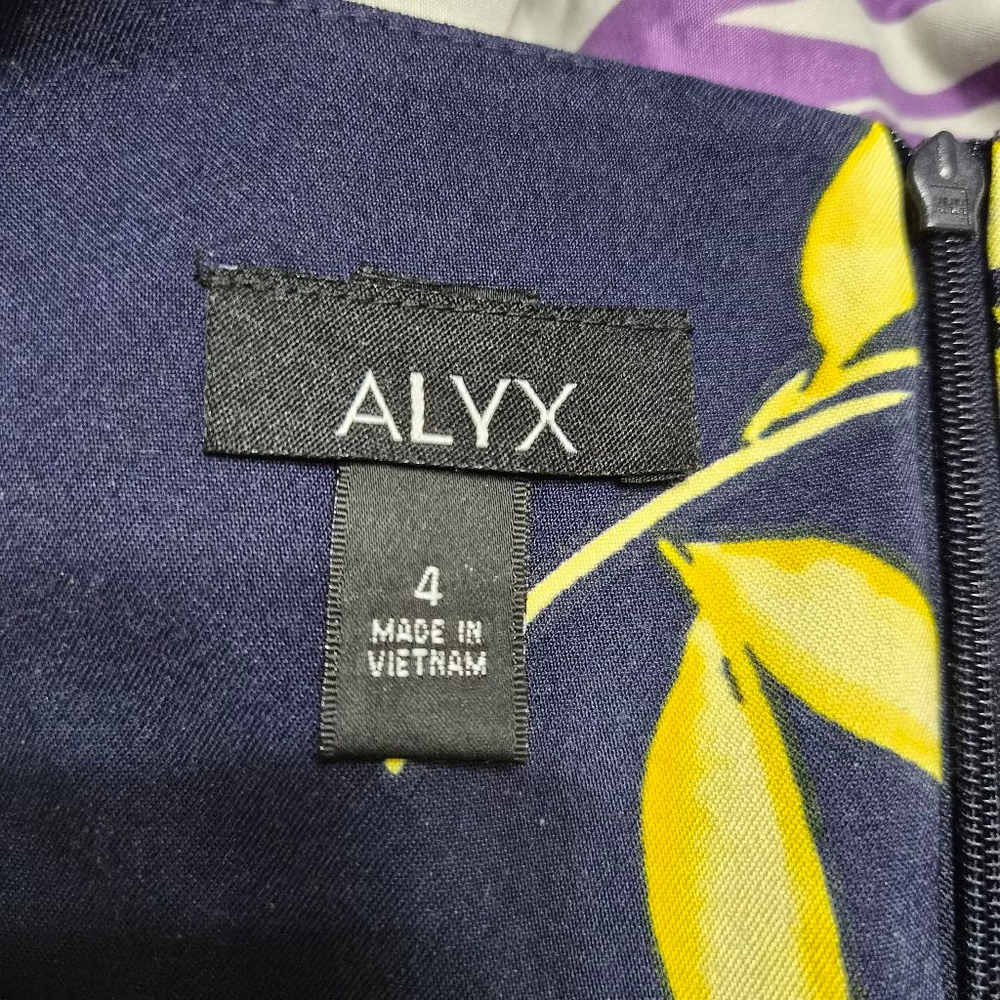 Alyyx Dress Size 4 - Picture 7 of 8